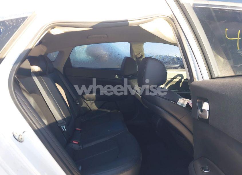 Photo 8 of 2019 Kia Optima S (VIN 5XXGT4L33KG354468)