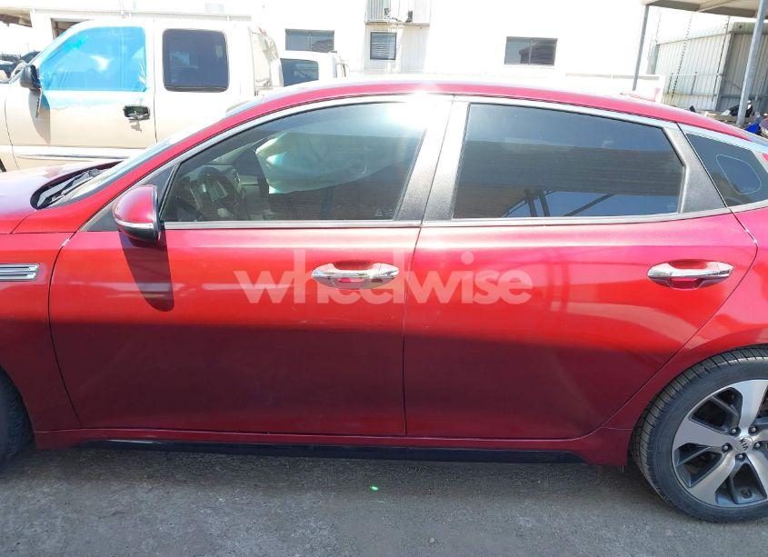 Photo 14 of 2019 Kia Optima S (VIN 5XXGT4L33KG360559)