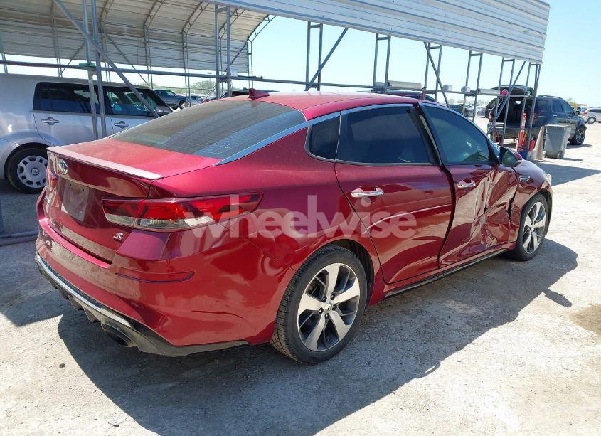Photo 4 of 2019 Kia Optima S (VIN 5XXGT4L33KG360559)