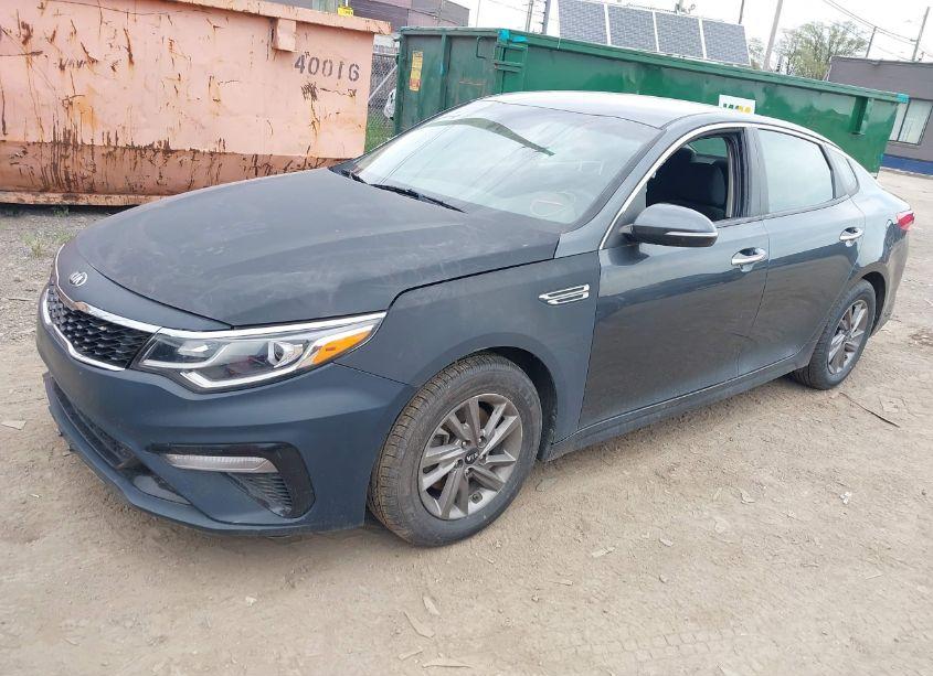 Photo 2 of 2020 Kia Optima LX (VIN 5XXGT4L33LG382160)