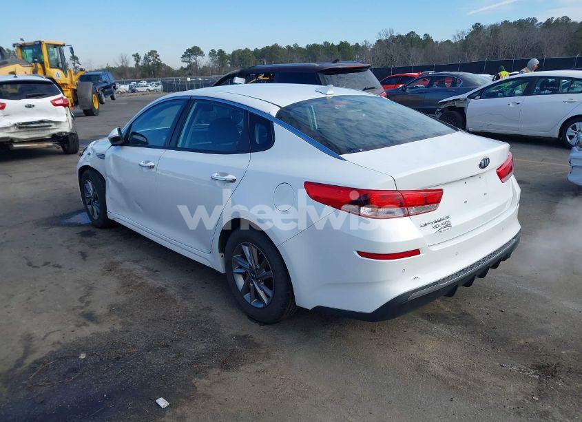 Photo 3 of 2020 Kia Optima LX (VIN 5XXGT4L33LG382336)