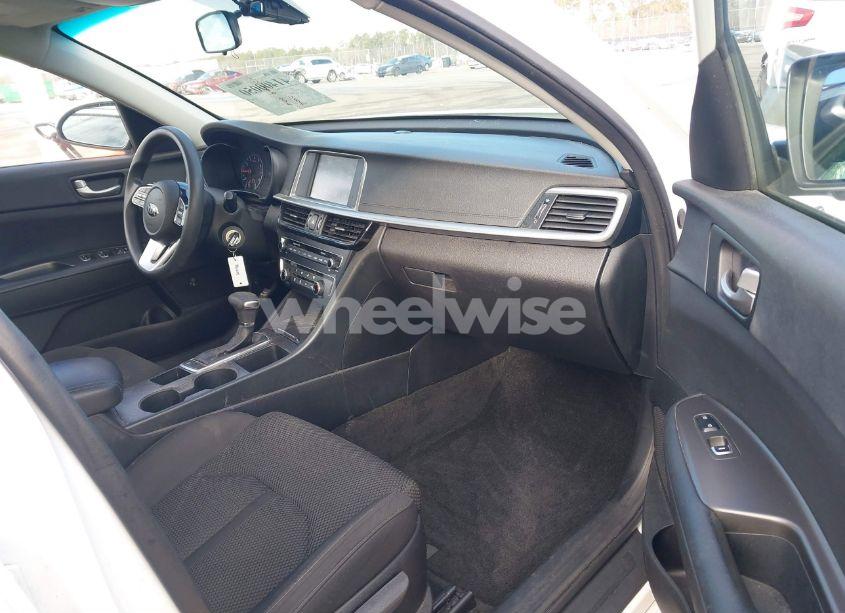 Photo 5 of 2020 Kia Optima LX (VIN 5XXGT4L33LG382336)