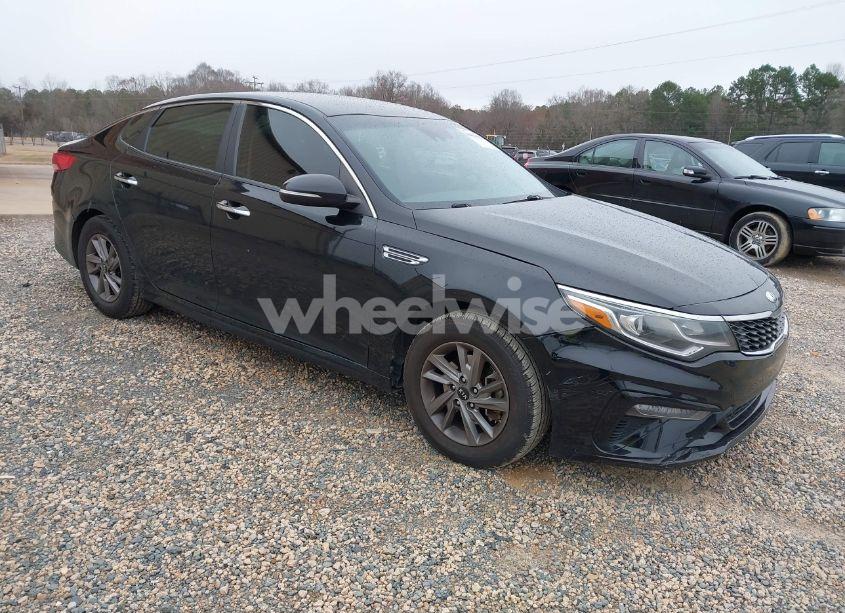 2020 Kia Optima LX (VIN 5XXGT4L33LG396298) main photo
