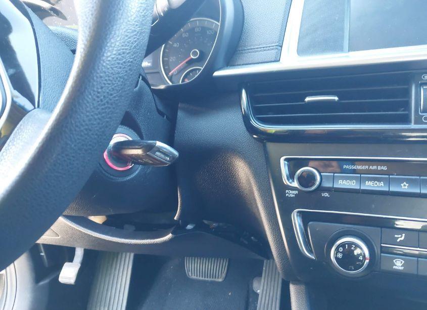 Photo 6 of 2020 Kia Optima LX (VIN 5XXGT4L33LG399167)