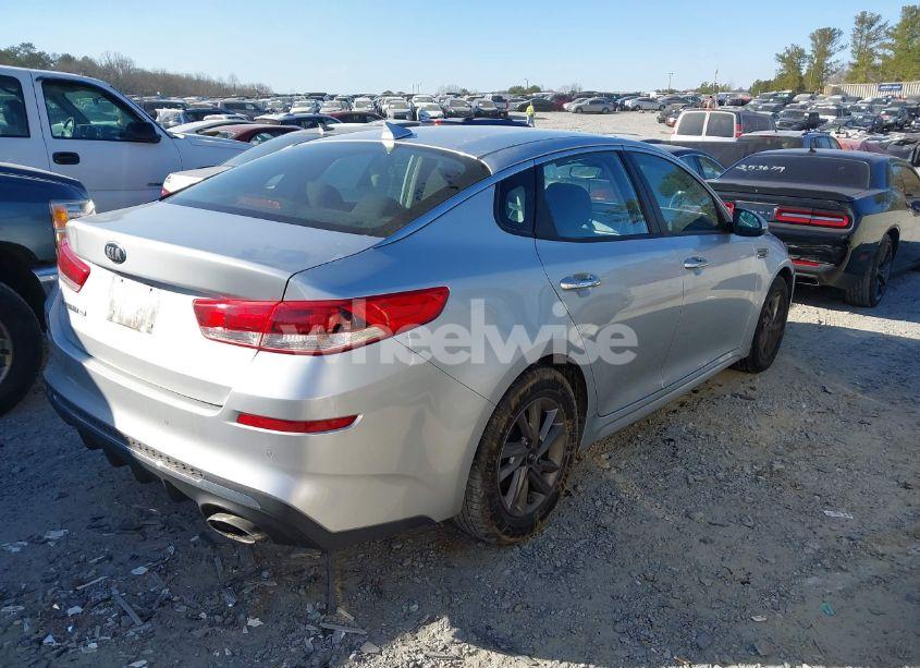 Photo 4 of 2020 Kia Optima LX (VIN 5XXGT4L33LG432037)