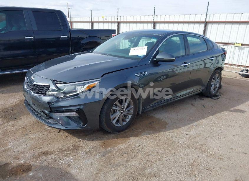 Photo 2 of 2020 Kia Optima LX (VIN 5XXGT4L33LG436122)