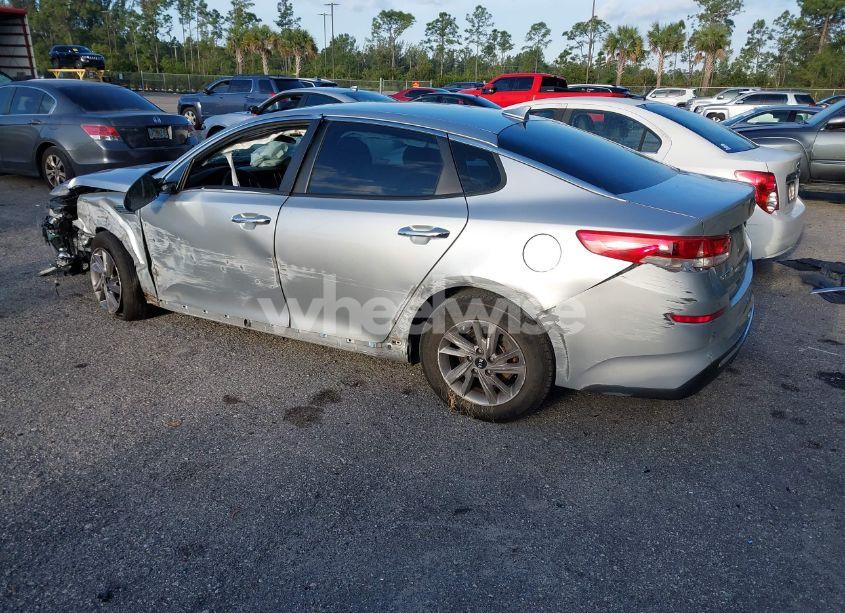 Photo 3 of 2020 Kia Optima LX (VIN 5XXGT4L33LG438808)