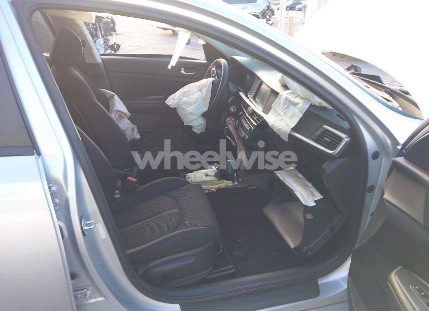 Photo 5 of 2020 Kia Optima LX (VIN 5XXGT4L33LG438808)