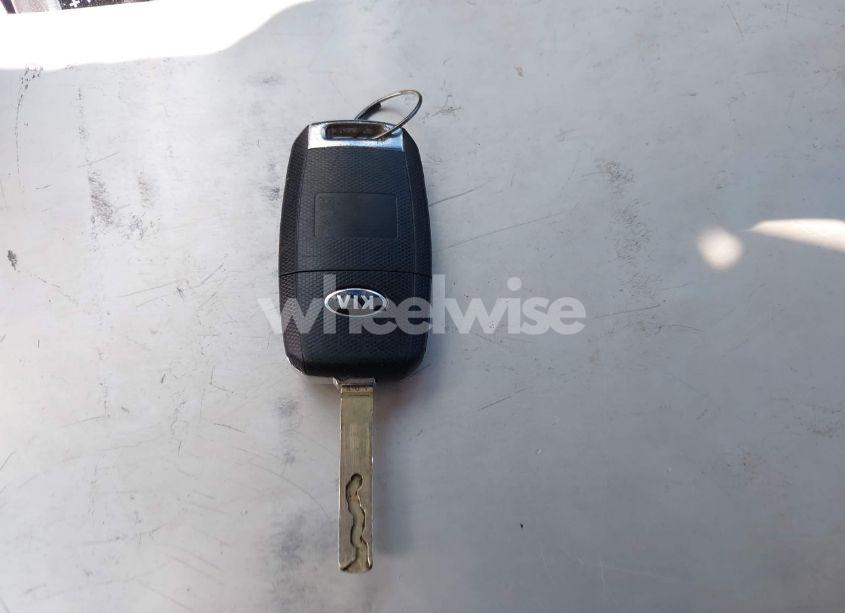 Photo 11 of 2020 Kia Optima LX (VIN 5XXGT4L33LG439702)