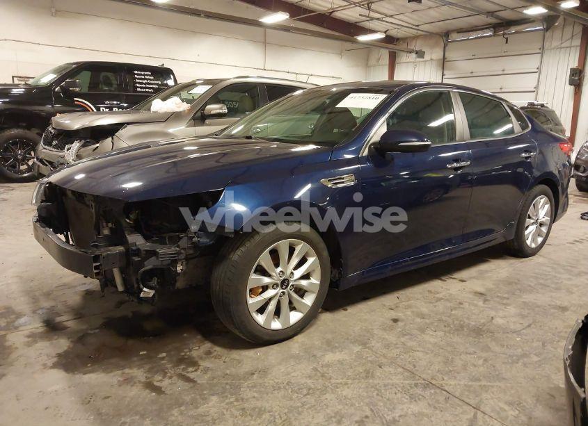 Photo 2 of 2016 Kia Optima LX (VIN 5XXGT4L34GG002569)