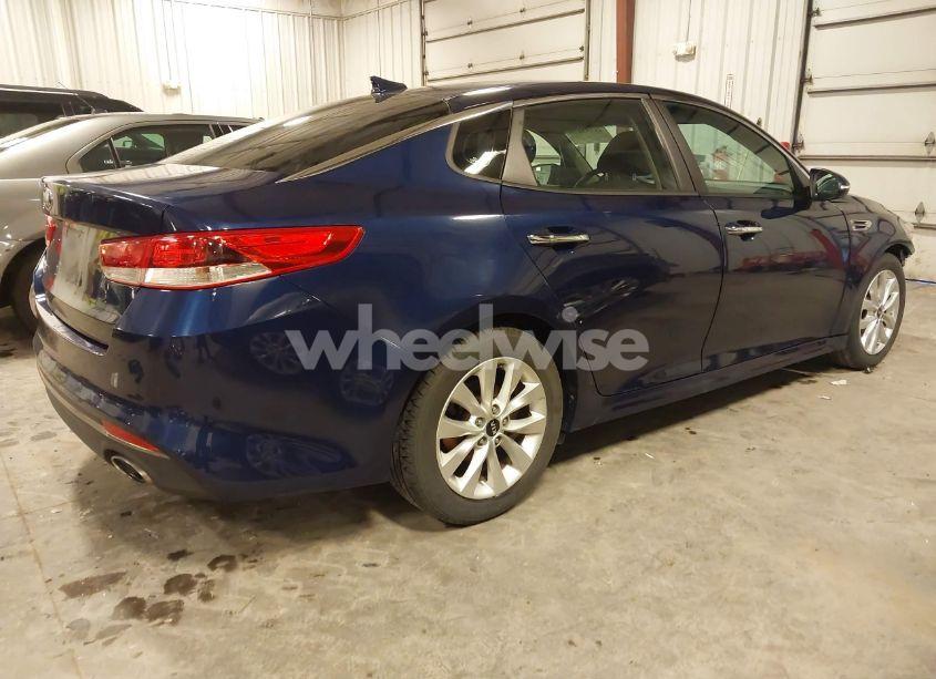 Photo 4 of 2016 Kia Optima LX (VIN 5XXGT4L34GG002569)
