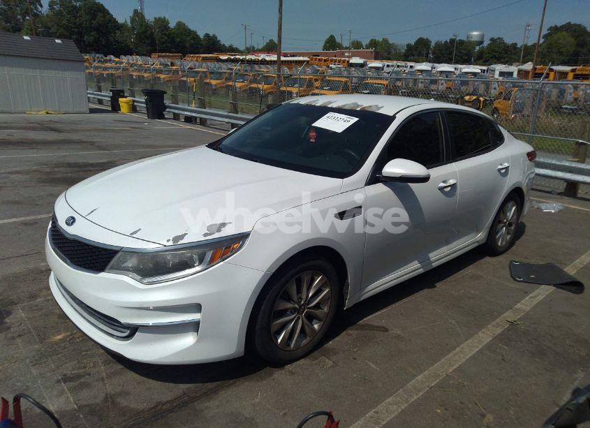 Photo 2 of 2016 Kia Optima LX (VIN 5XXGT4L34GG009389)