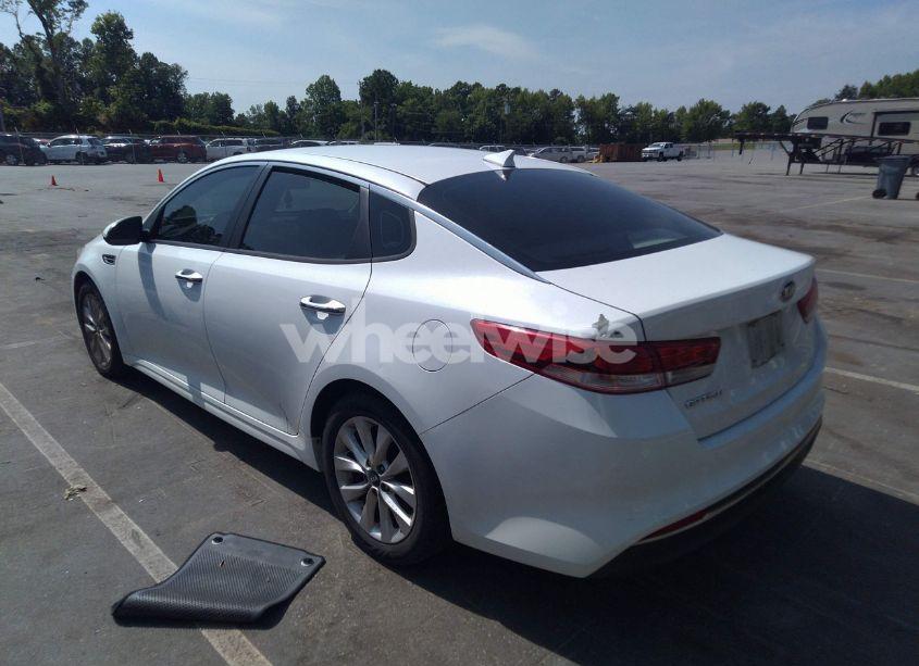 Photo 3 of 2016 Kia Optima LX (VIN 5XXGT4L34GG009389)