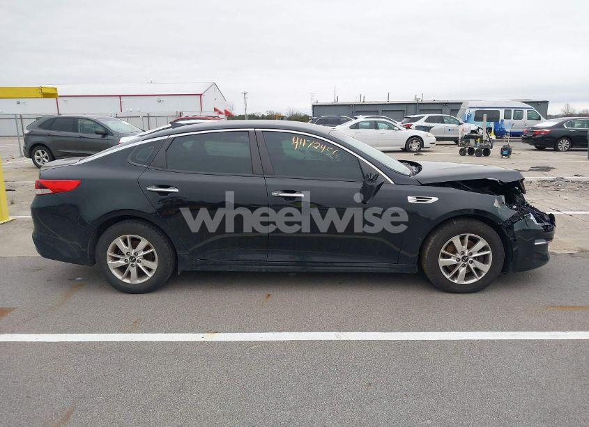 Photo 13 of 2016 Kia Optima LX (VIN 5XXGT4L34GG032123)