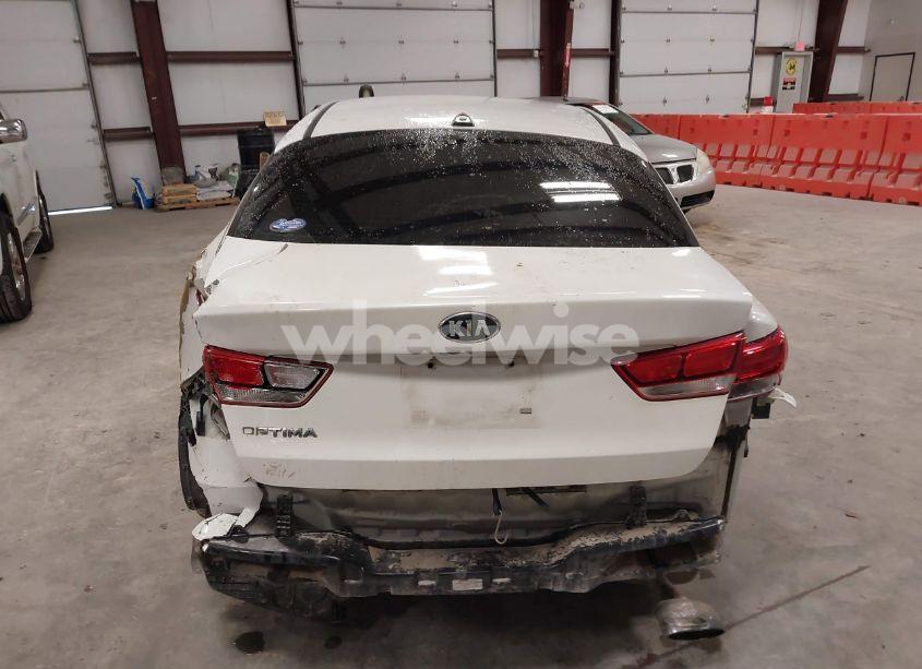 Photo 16 of 2016 Kia Optima LX (VIN 5XXGT4L34GG074033)