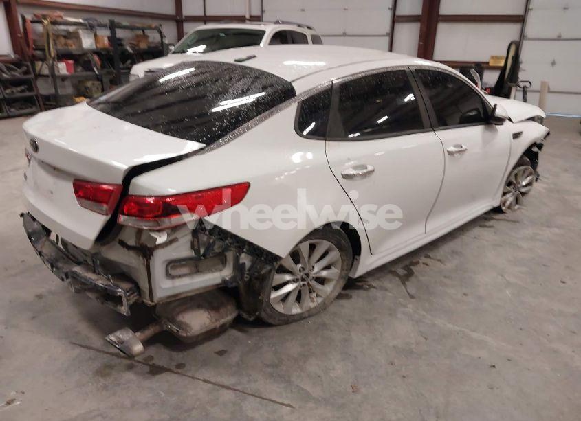 Photo 4 of 2016 Kia Optima LX (VIN 5XXGT4L34GG074033)