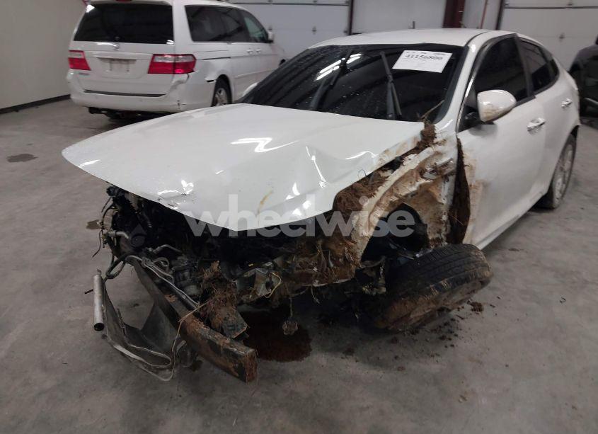 Photo 6 of 2016 Kia Optima LX (VIN 5XXGT4L34GG074033)