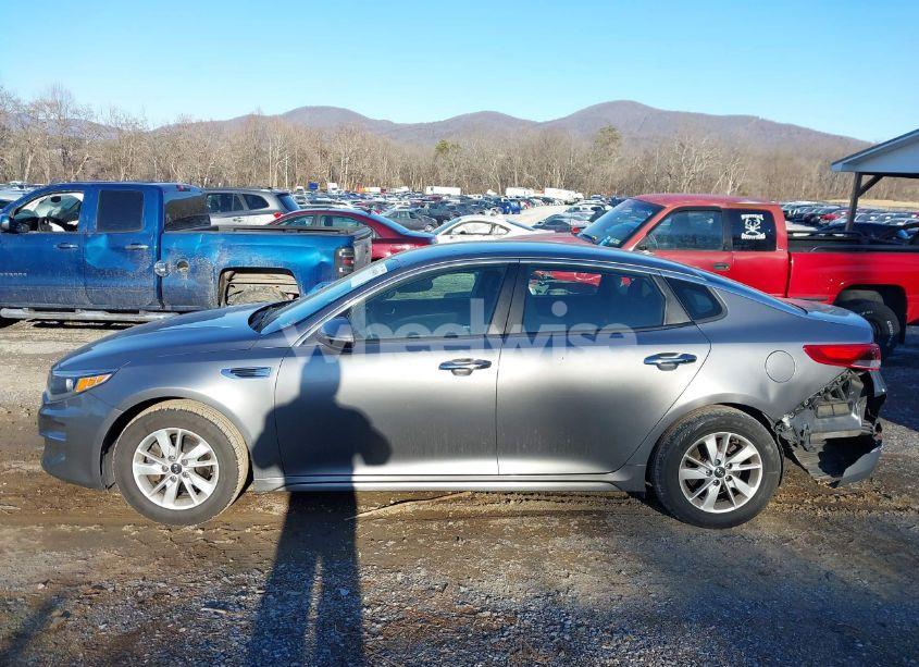 Photo 15 of 2016 Kia Optima LX (VIN 5XXGT4L34GG089664)