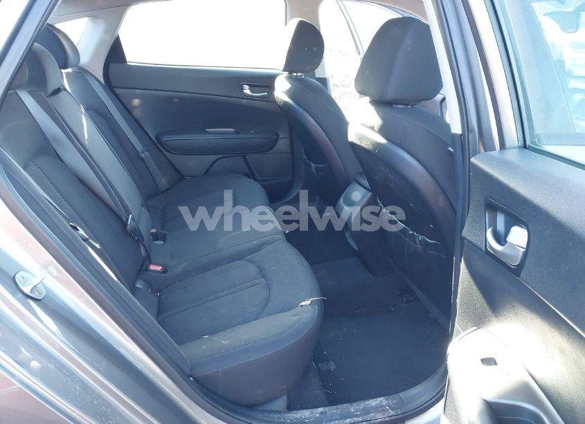 Photo 8 of 2016 Kia Optima LX (VIN 5XXGT4L34GG089664)