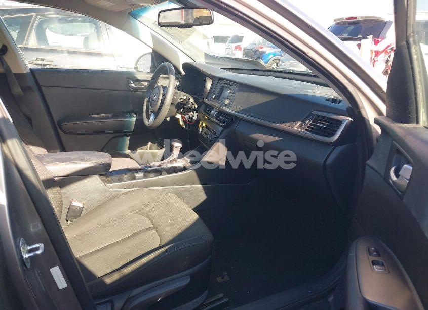 Photo 5 of 2016 Kia Optima LX (VIN 5XXGT4L34GG098140)