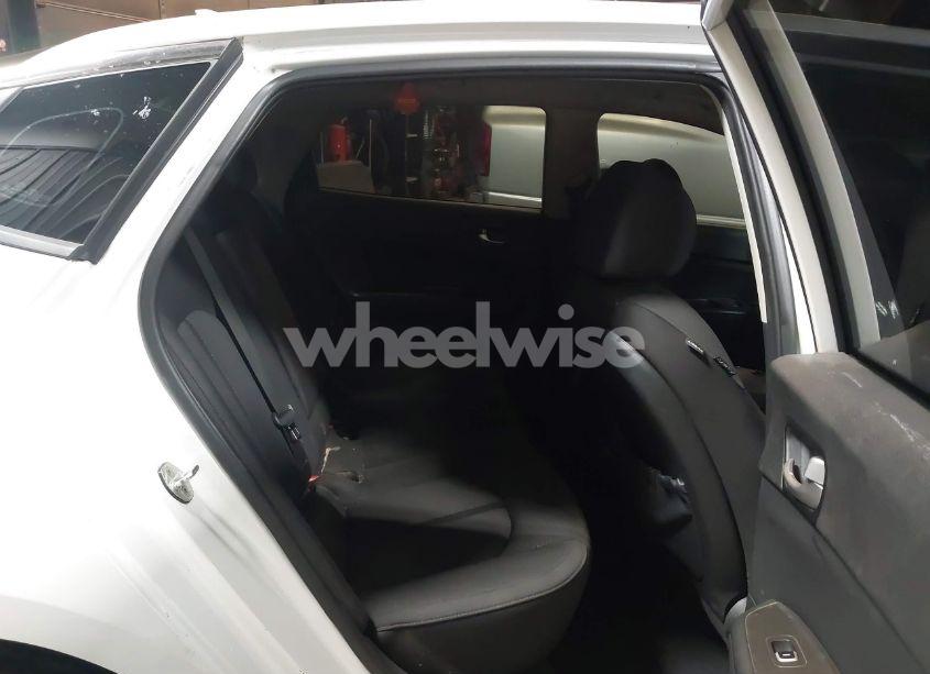 Photo 8 of 2016 Kia Optima LX (VIN 5XXGT4L34GG114823)