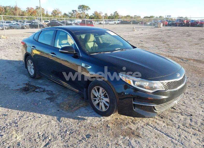 2016 Kia Optima LX (VIN 5XXGT4L34GG117107) main photo