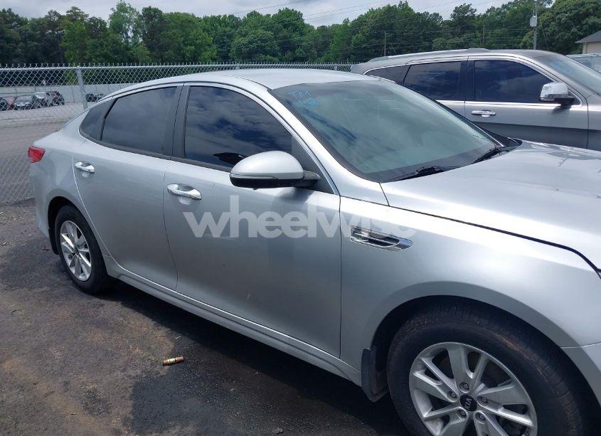 Photo 13 of 2017 Kia Optima LX (VIN 5XXGT4L34HG122891)