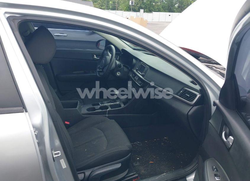 Photo 5 of 2017 Kia Optima LX (VIN 5XXGT4L34HG122891)