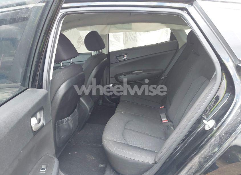 Photo 8 of 2017 Kia Optima LX (VIN 5XXGT4L34HG127380)