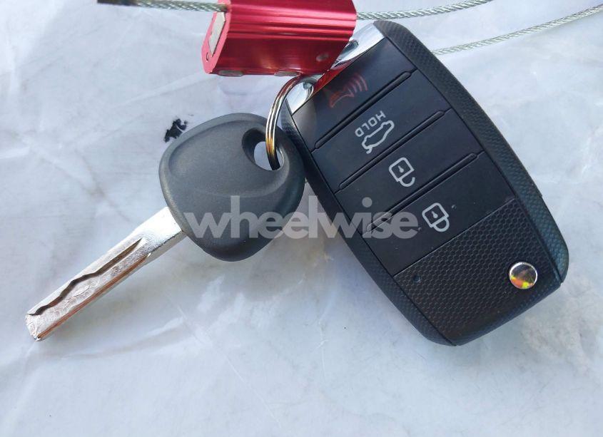 Photo 11 of 2017 Kia Optima LX (VIN 5XXGT4L34HG128304)