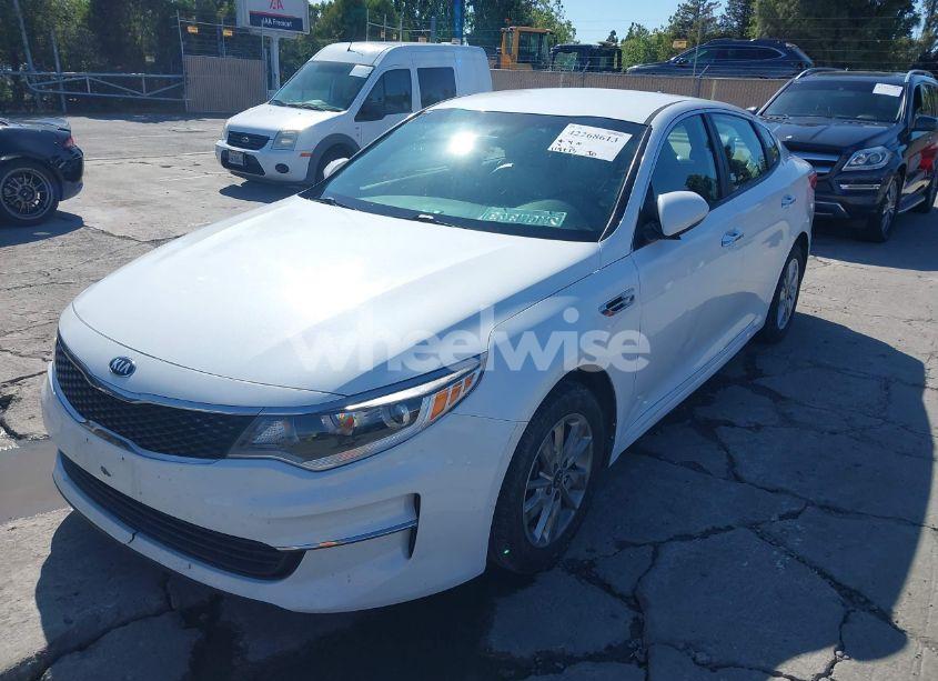Photo 6 of 2017 Kia Optima LX (VIN 5XXGT4L34HG128304)