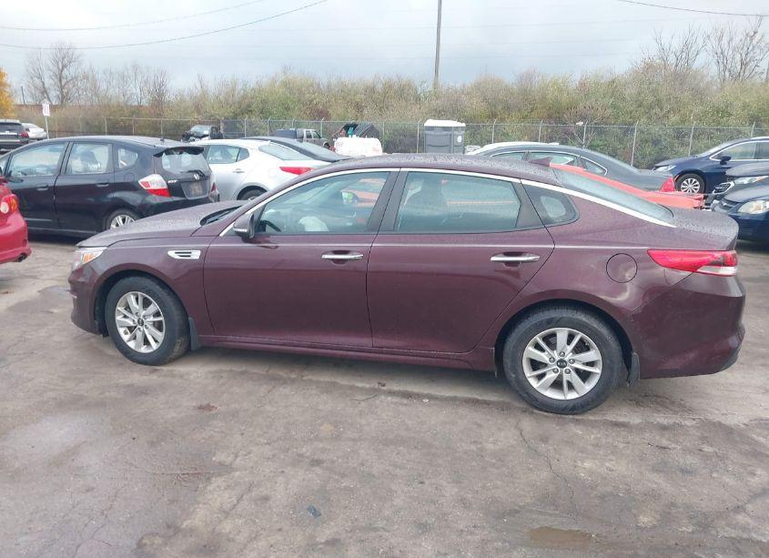 Photo 14 of 2017 Kia Optima LX (VIN 5XXGT4L34HG131025)