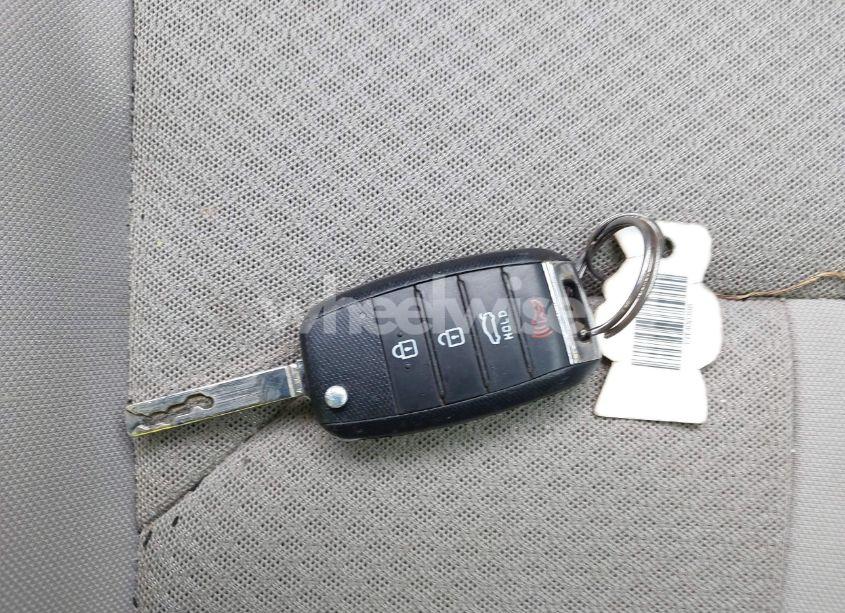 Photo 11 of 2017 Kia Optima LX (VIN 5XXGT4L34HG152599)