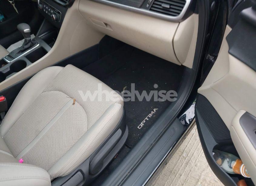 Photo 8 of 2017 Kia Optima LX (VIN 5XXGT4L34HG152599)