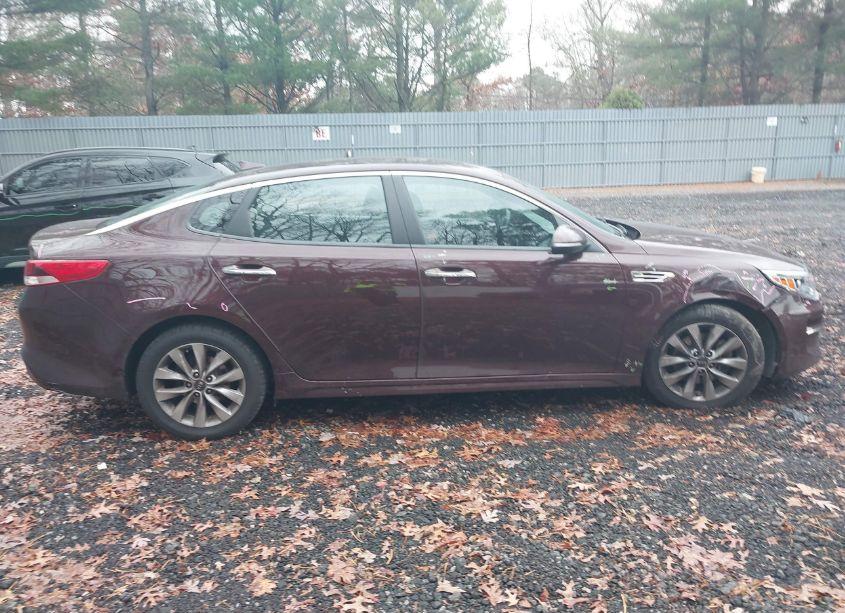 Photo 13 of 2017 Kia Optima LX (VIN 5XXGT4L34HG162064)