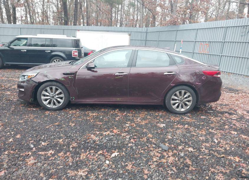 Photo 14 of 2017 Kia Optima LX (VIN 5XXGT4L34HG162064)