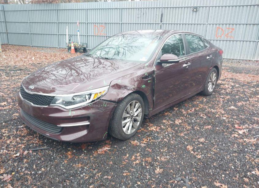 Photo 2 of 2017 Kia Optima LX (VIN 5XXGT4L34HG162064)
