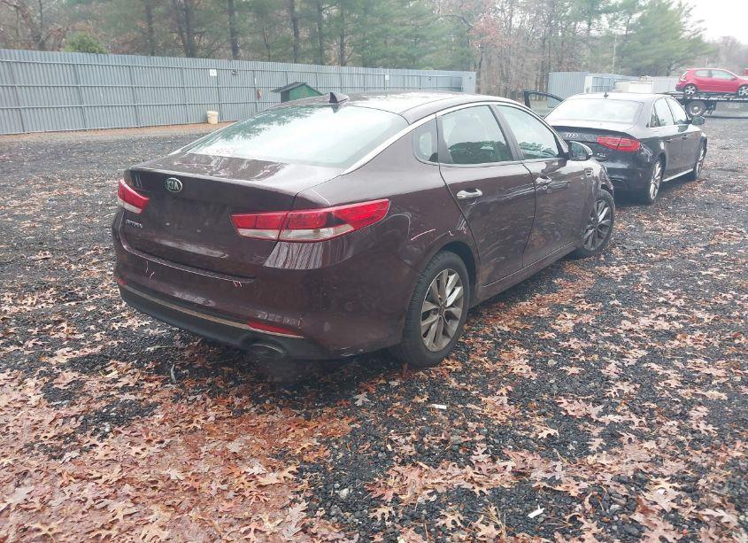 Photo 4 of 2017 Kia Optima LX (VIN 5XXGT4L34HG162064)