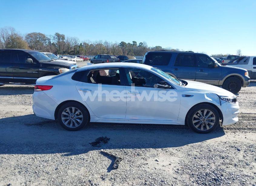 Photo 13 of 2017 Kia Optima LX (VIN 5XXGT4L34HG171265)
