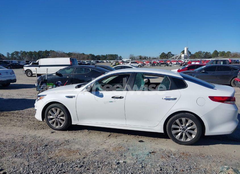 Photo 14 of 2017 Kia Optima LX (VIN 5XXGT4L34HG171265)