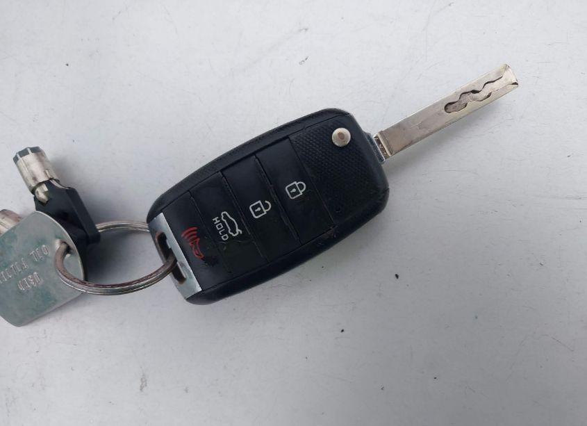 Photo 11 of 2018 Kia Optima LX (VIN 5XXGT4L34JG187794)