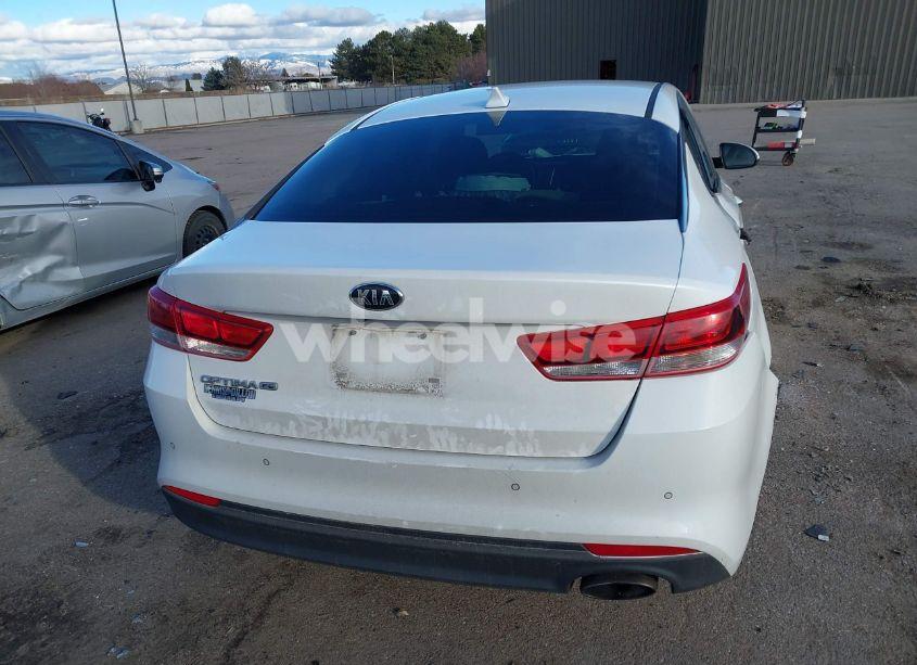 Photo 16 of 2018 Kia Optima LX (VIN 5XXGT4L34JG208756)