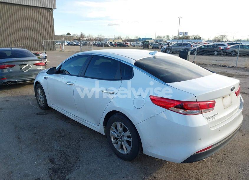 Photo 3 of 2018 Kia Optima LX (VIN 5XXGT4L34JG208756)