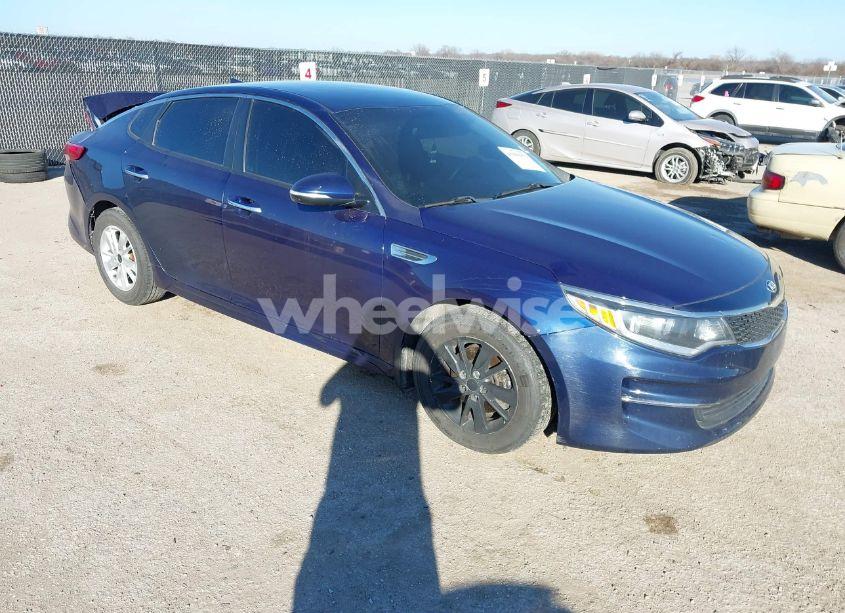 2018 Kia Optima LX (VIN 5XXGT4L34JG216999) main photo