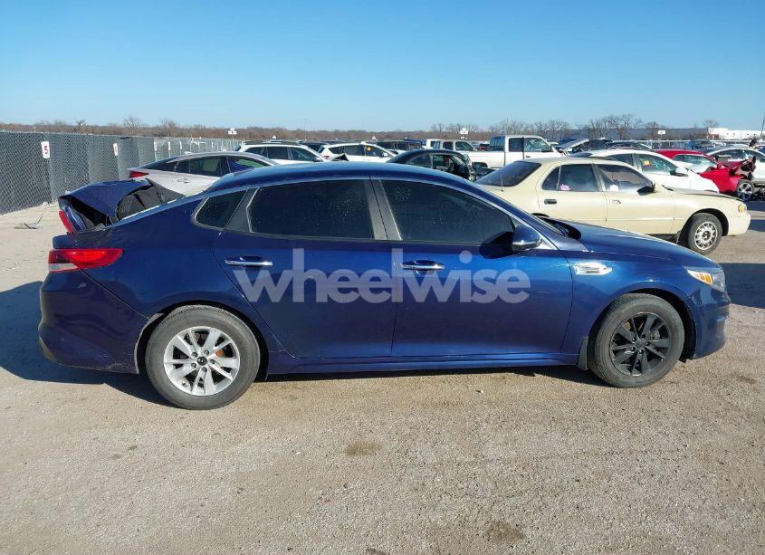 Photo 13 of 2018 Kia Optima LX (VIN 5XXGT4L34JG216999)