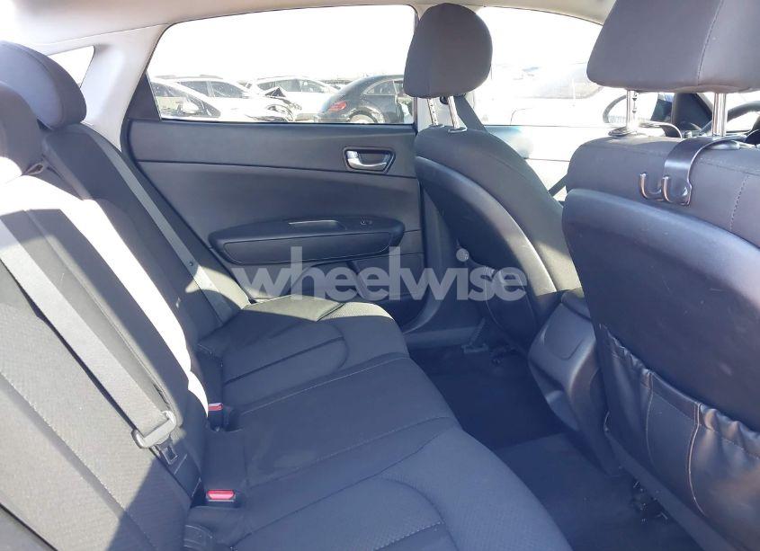 Photo 8 of 2018 Kia Optima LX (VIN 5XXGT4L34JG216999)