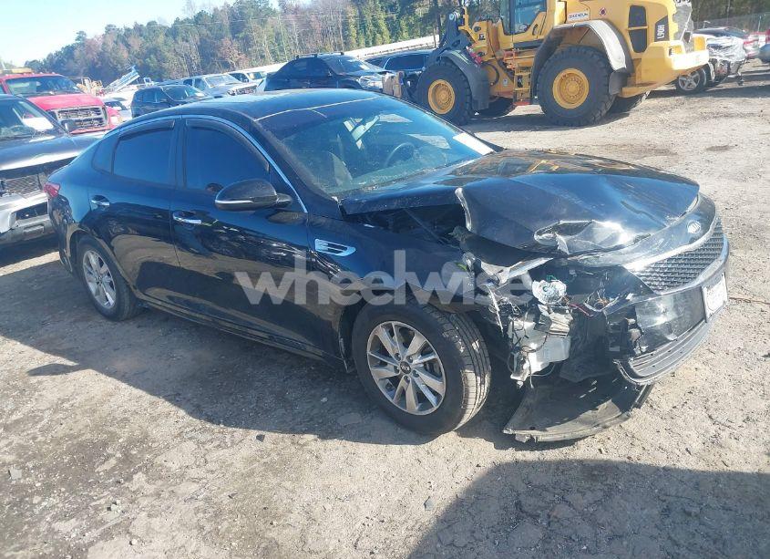 2018 Kia Optima LX (VIN 5XXGT4L34JG219143) main photo