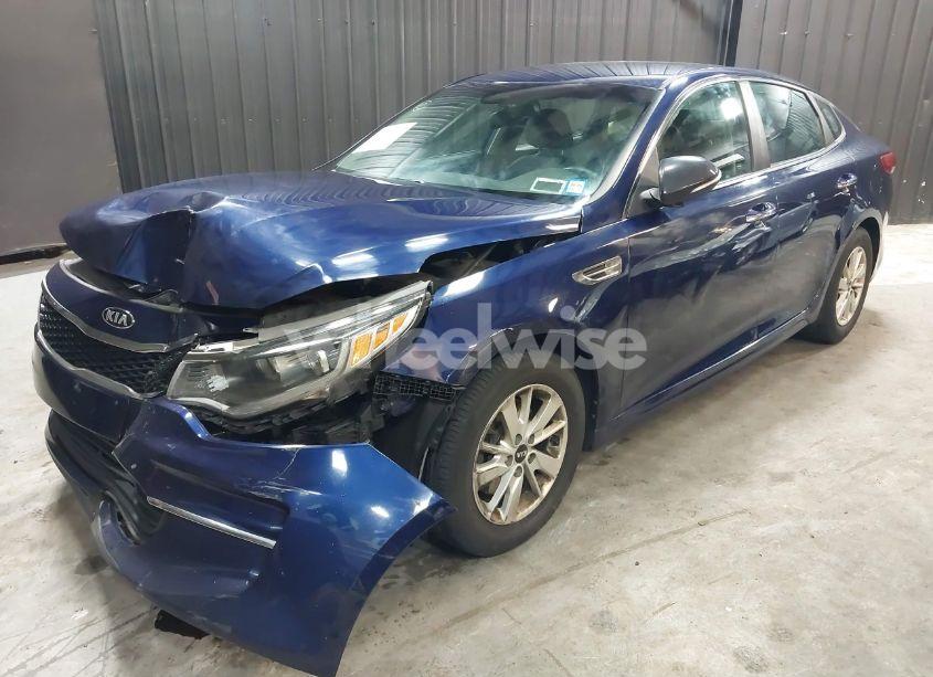 Photo 2 of 2018 Kia Optima LX (VIN 5XXGT4L34JG223385)