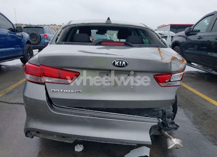 Photo 16 of 2018 Kia Optima LX (VIN 5XXGT4L34JG228375)