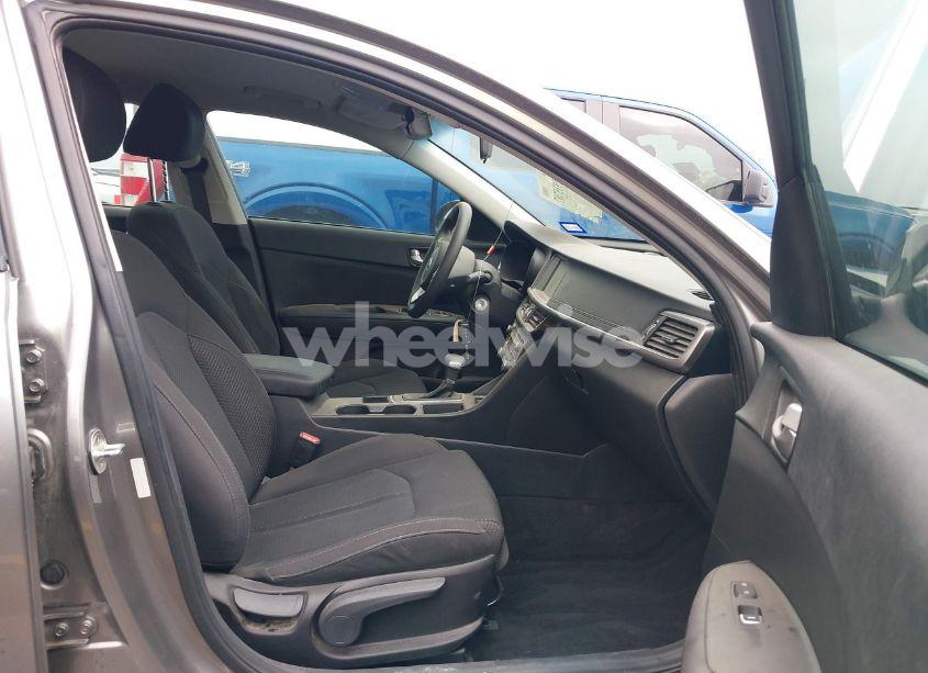 Photo 5 of 2018 Kia Optima LX (VIN 5XXGT4L34JG228375)